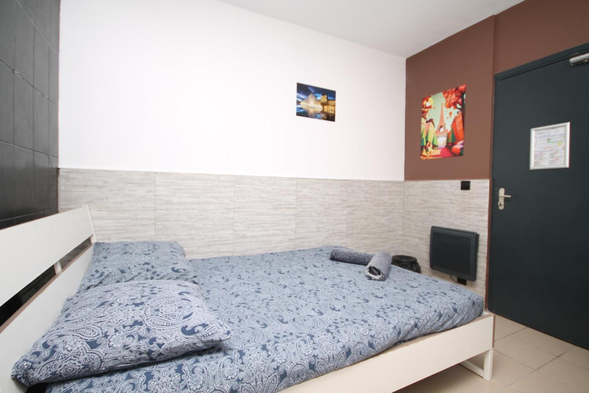 04 - Chambre Avec Lit Double Proche Paris Et Transports Wifi Saint-Denis  Bagian luar foto
