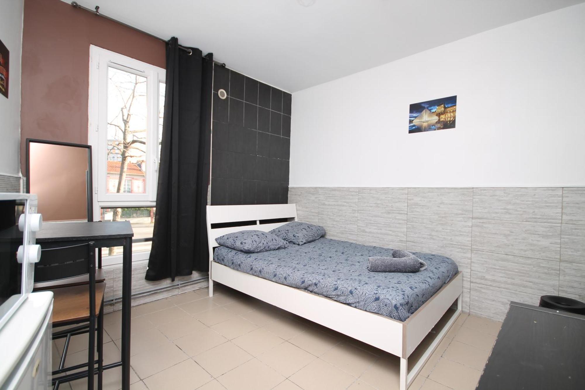 04 - Chambre Avec Lit Double Proche Paris Et Transports Wifi Saint-Denis  Bagian luar foto
